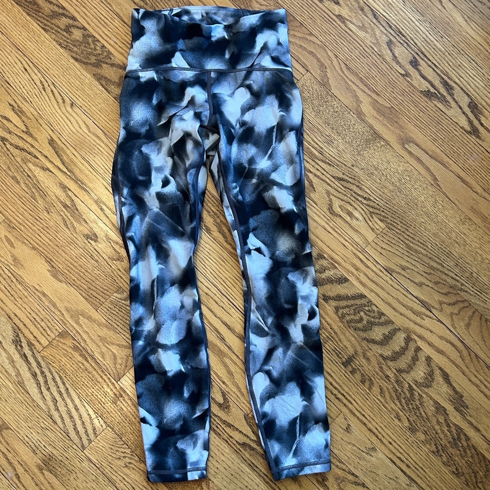 Lululemon Train Times Leggings - Picture 5 of 7
